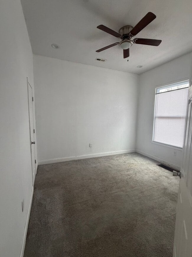 Photo - 2 Bedroom 1 Bath unit located in South End of Saint Joseph Mo