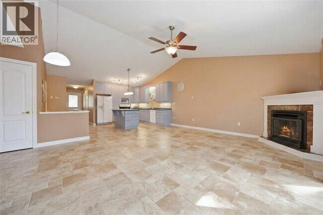 Photo - 207 Cassandra Blvd