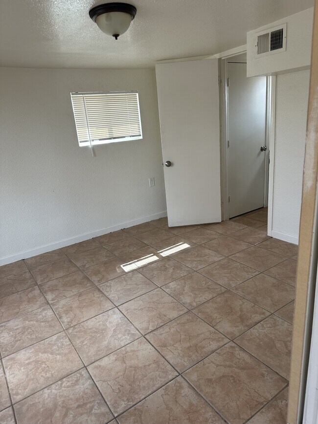 Photo - 540 S Ocotillo Dr