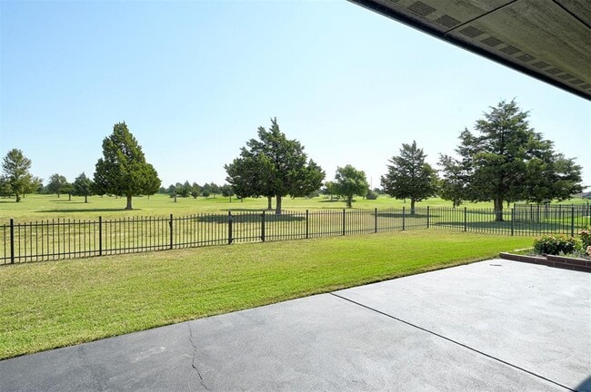 Photo - 1920 Fairway Dr