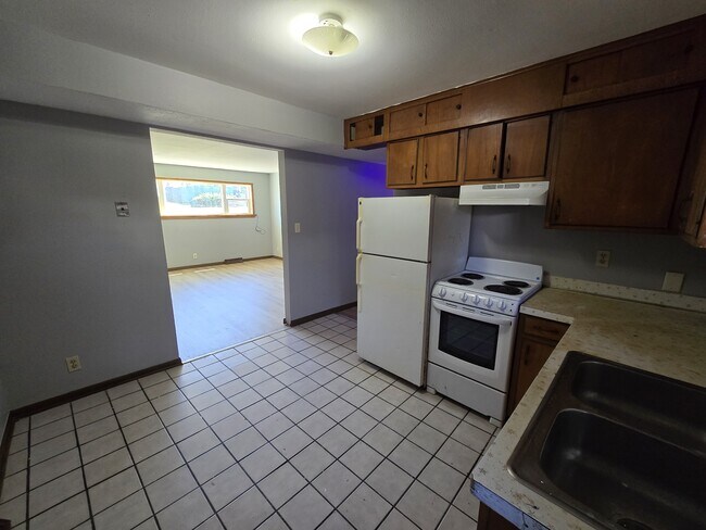 Photo - 804 W Mullan Ave