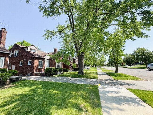 Photo - 16927 Chandler Park Dr Unit 3_
