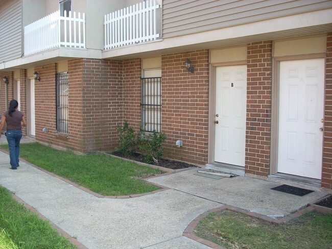 3513 Golden Dr Unit C