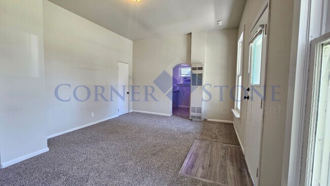 Photo - 712 E Jefferson St Unidad Jefferson #B