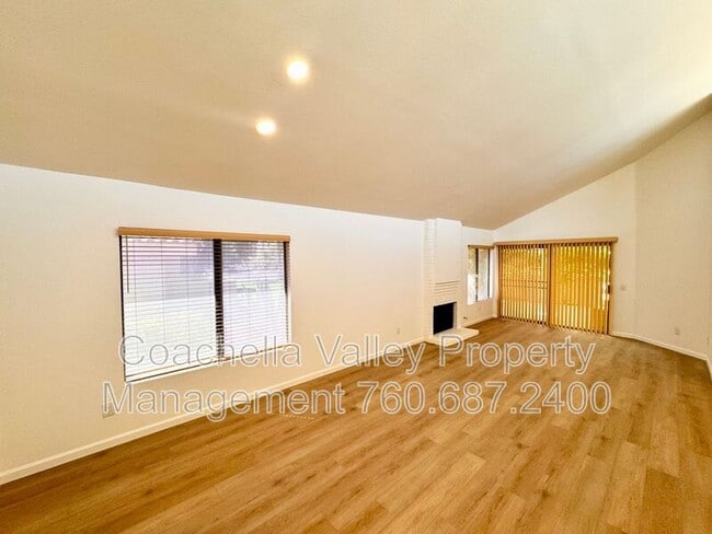 41595 Navarre Ct
