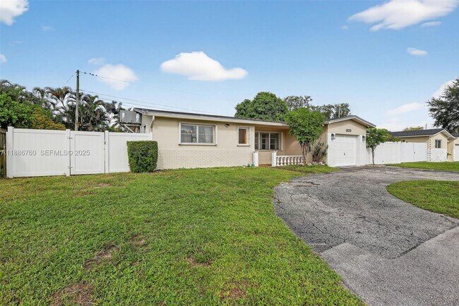 Photo - 1820 N 56th Ave