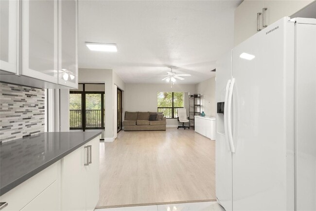 Photo - 3167 Cocoplum Cir