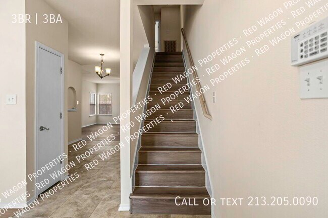 Photo - 2622 Crown Hollow