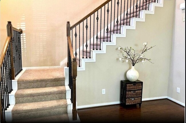 Photo - 22 Bettina Ln