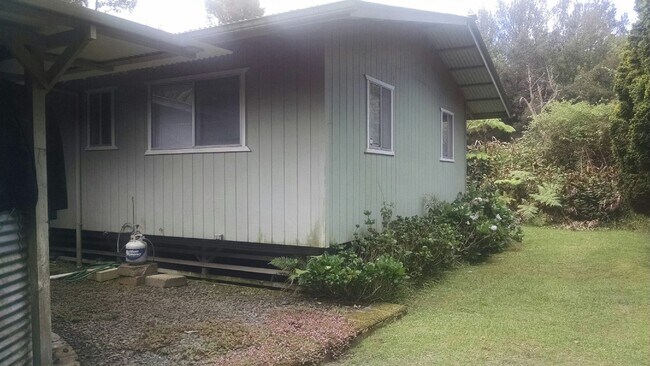 Photo - Lovely 3 bedroom 1.5 bath in cool Volcano ...
