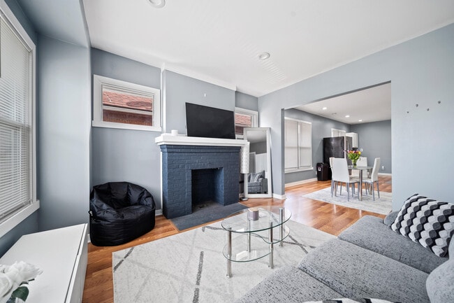 Photo - 1673 Calvert Ave