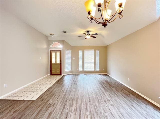 Photo - 15 Heritage Way