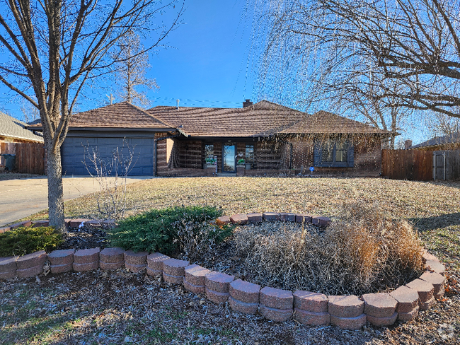 Building Photo - 1400 Brookhaven Dr Rental