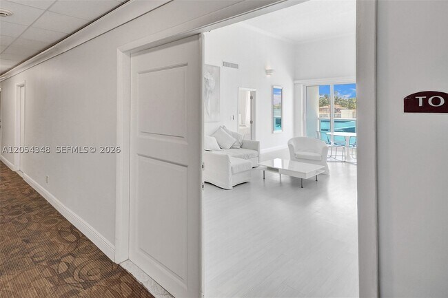 6770 Indian Creek Dr Unidad T-O