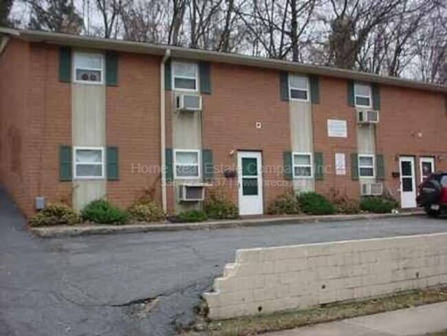 Building Photo - 151 Westdale Ave NW Unit C