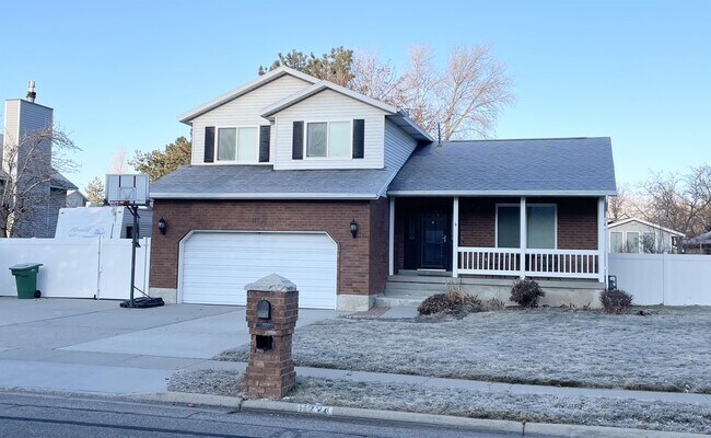 Photo - 11734 S Hidden Valley Dr