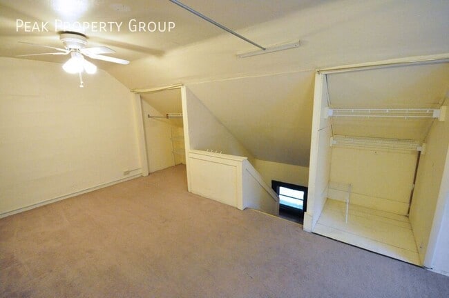 Photo - 2074-2078 Summit Street-2078 Summit Street... Unit 2078 Summit Street- 4 bedroom