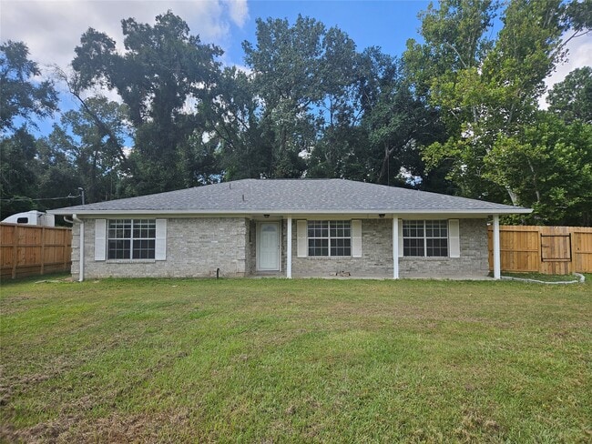 Building Photo - 18521 Railroad Ave