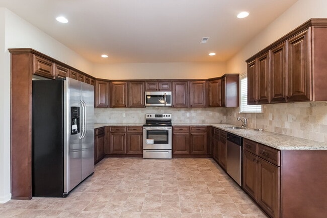 Photo - 3221 Puritan Way