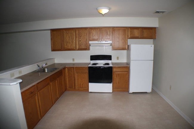 Photo - 327 E Main St Unit 3
