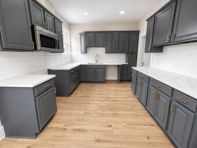 Photo - 1566-1568 Clifton Ave Unit 1566 Clifton Ave