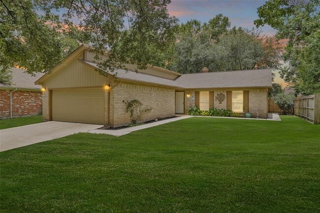 Photo - 9810 Kiwi Ln Casa