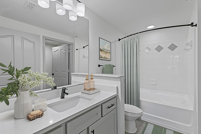 1x1 564 sqft A1U - Bathroom