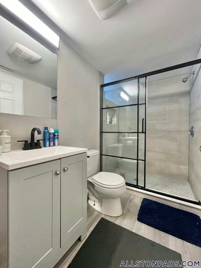 Photo - 66 Quint Ave Unidad 1