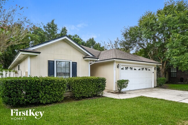 Photo - 4576 Antler Hill Dr E