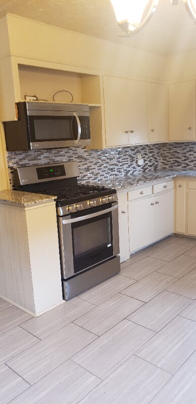 Photo - 1842 NE 48th St