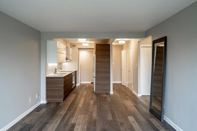 Photo - 1001 26th St NW Unidad # 807