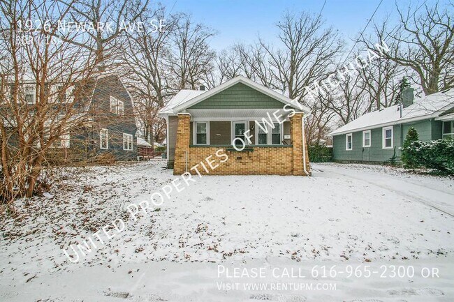 Photo - 1926 Newark Ave SE