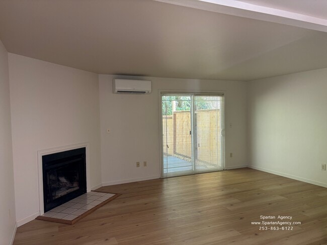 Photo - 11607 89th Ave Ct E Unidad 11607