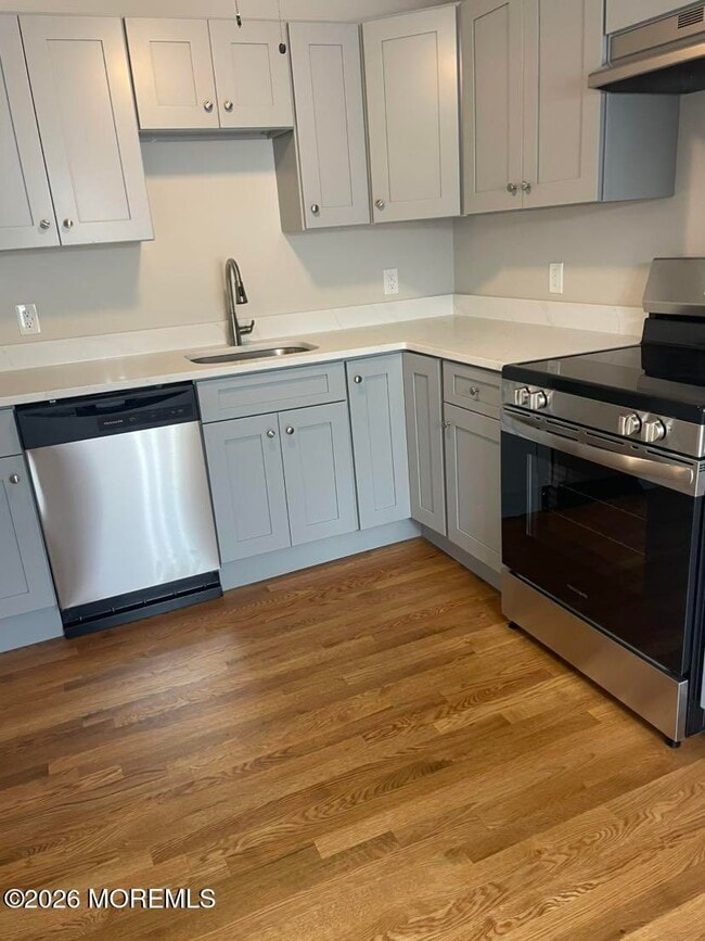 735 Greens Ave Unit 19A