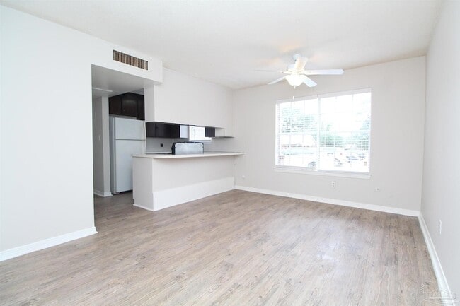 Photo - 10151 Guidy Ln