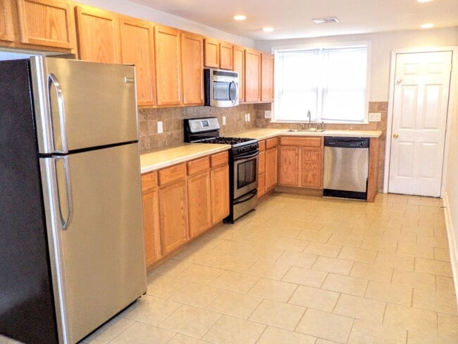 Photo - 2312 Moore St Unit 1