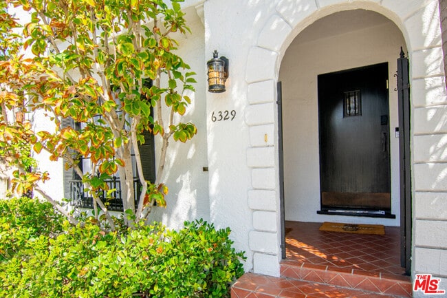 Photo - 6329 W 6th St