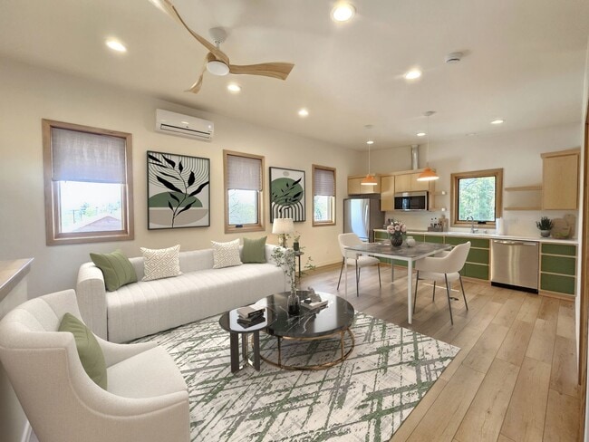 Building Photo - 825 S Montavilla Dr Unit #B