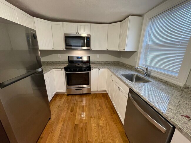 Photo - 309 Highland Ave Unit R