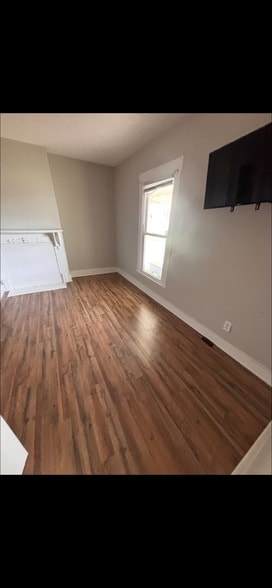 Building Photo - 108 Hayes St Unit A