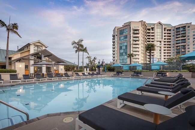 Building Photo - Towers at Costa Verde Rental