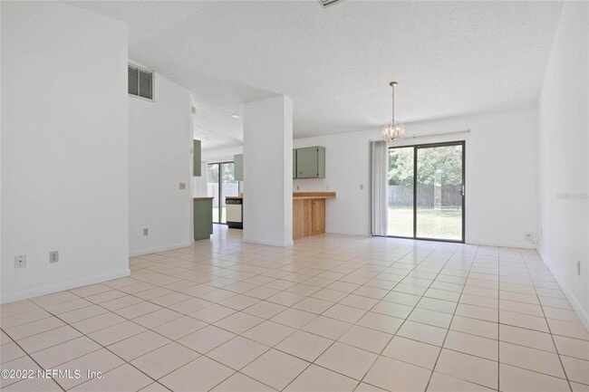 Photo - 94 Belvedere Ln