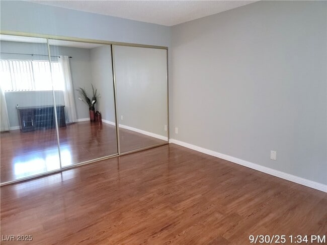 Building Photo - 4221 Gannet Cir Unit 230