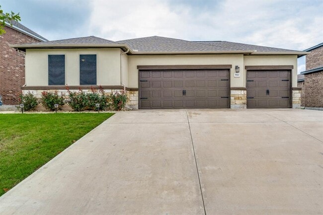 Photo - 5921 Lehman Way