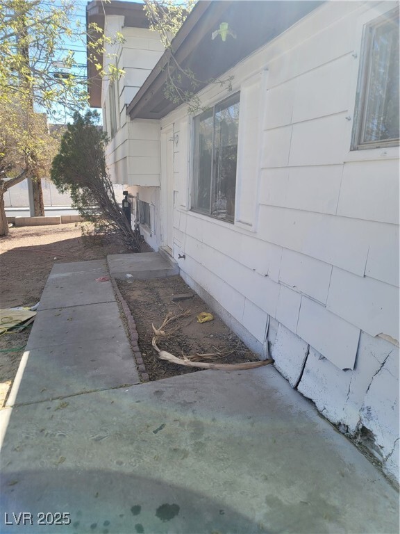 Building Photo - 301 Lance Ave Rental