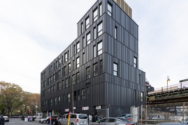 Photo - 312 Broadway