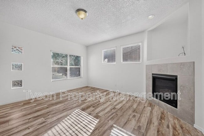 Photo - 6412 Sincho Ave