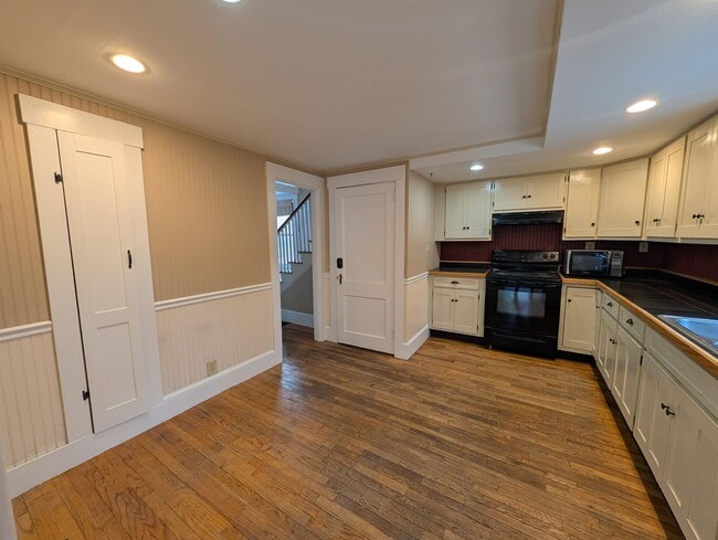 Photo - 30 Pleasant St