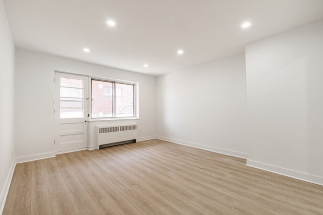 Photo - 6540 Wilderton