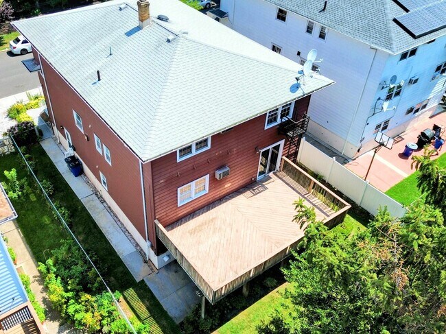 Photo - 295 Paulanne Terrace Unit 1